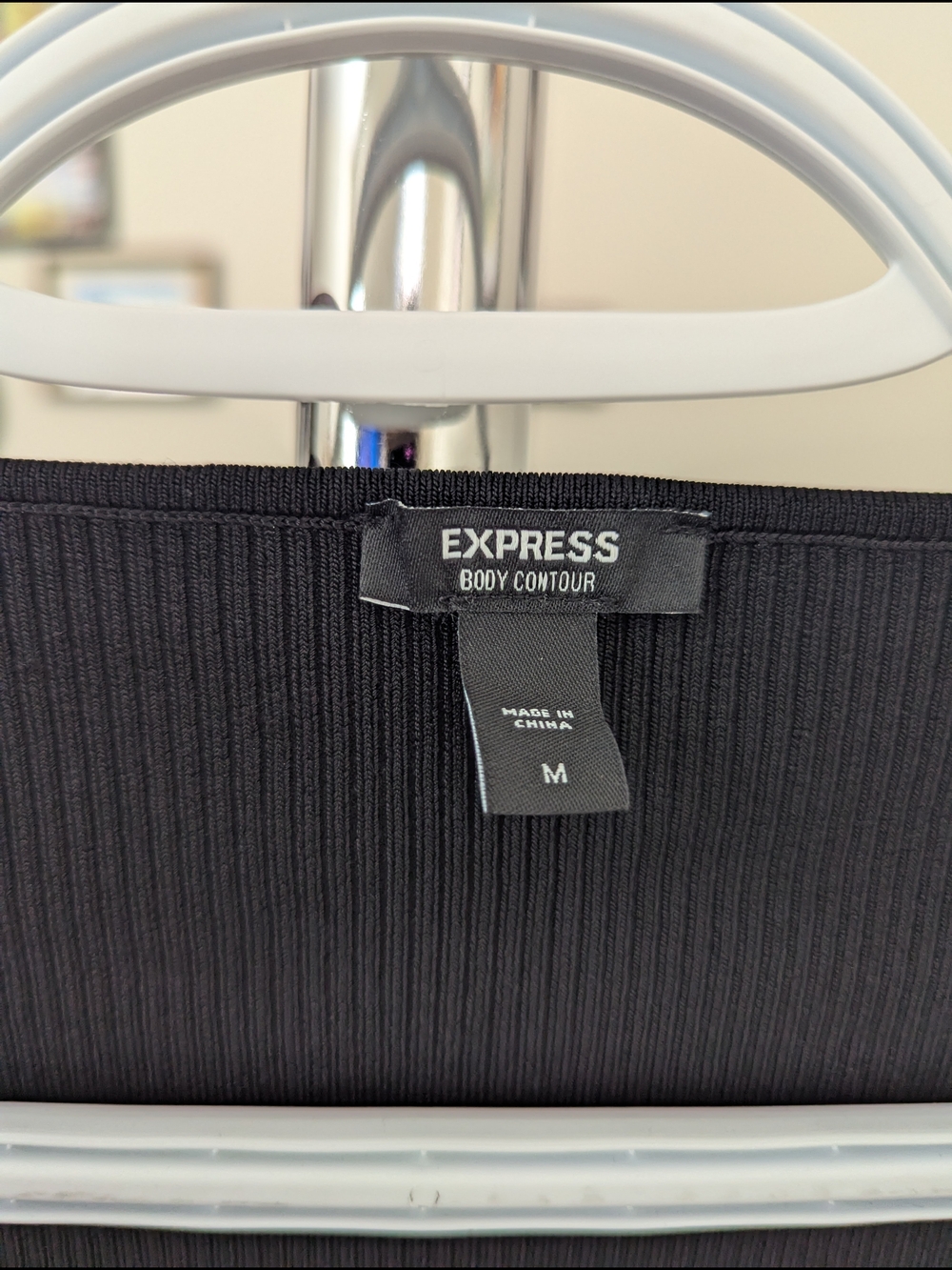 Express Black Long-Sleeve Wrap Crop Top - Picture 3 of 4